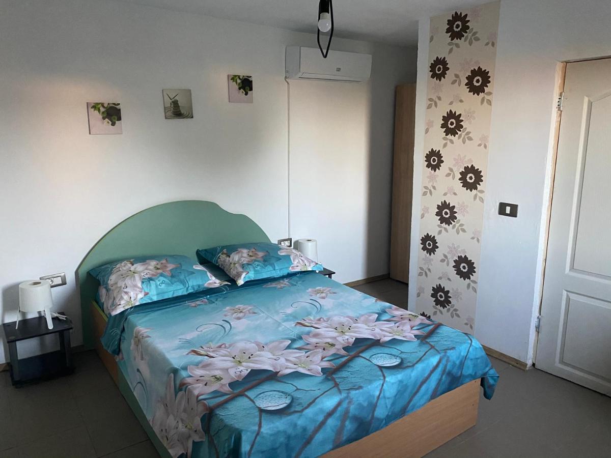 Camere De Inchiriat Maria Corbu Bagian luar foto